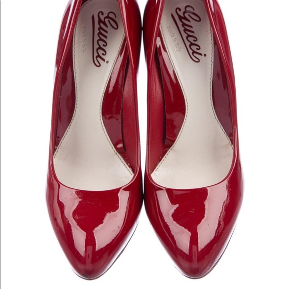 🍒Authentic Gucci Patent Leather Pumps💄 - Picture 5 of 10